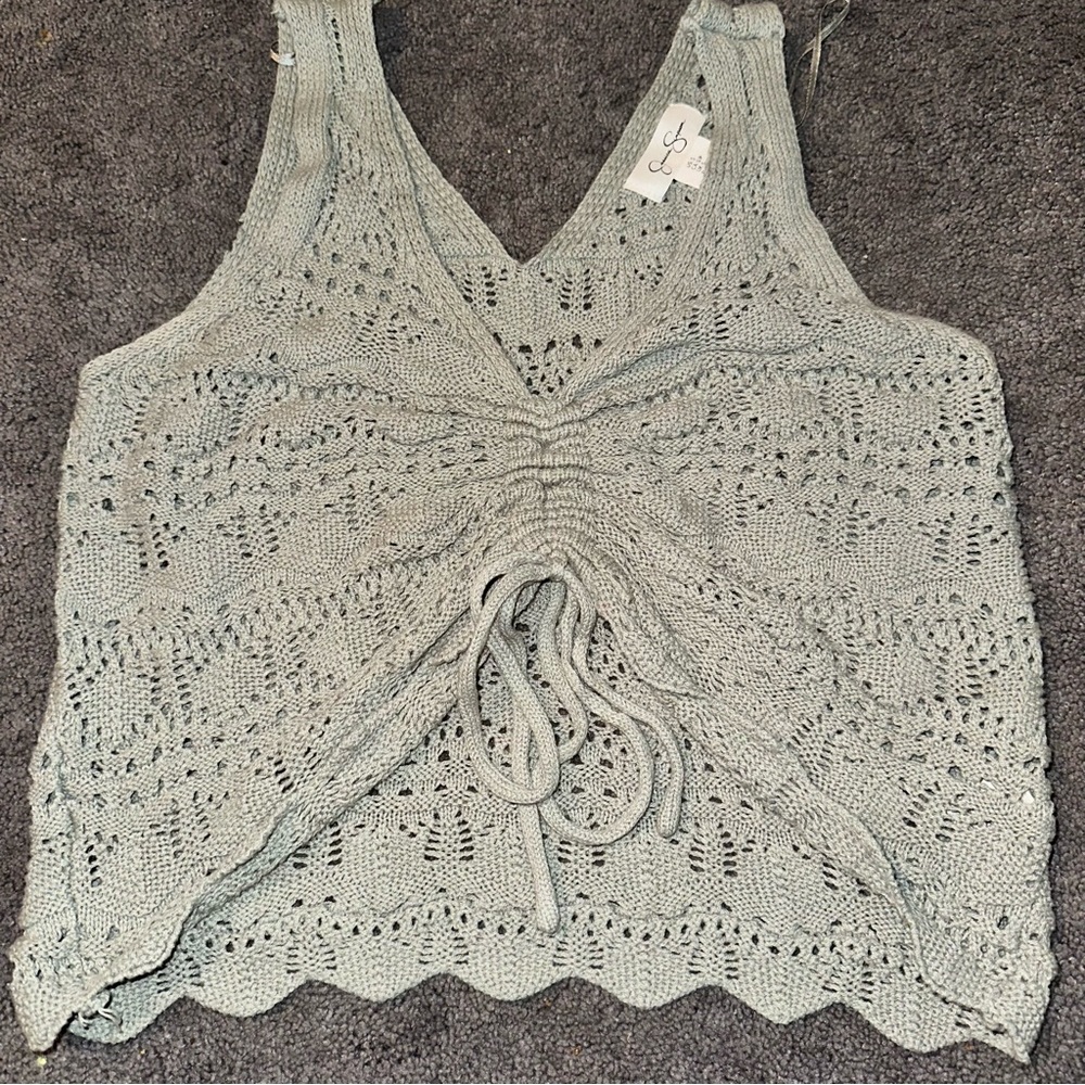 Jessica Simpson- crop knit tank top - small -
